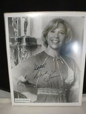 DINAH SHORE   Hand Signed  8 X 10 