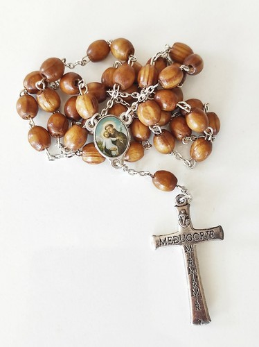 St Anthony rosary Saint Anthony Chaplet Patron Saint Lost Things medals - Picture 3 of 3