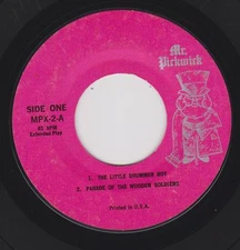 Mr PICKWICKS Childrens Choir sing 4 tunes on Extended Play ~ {Christmas 45}