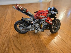 Lego 8051 Technic Motorbike Complete Set W/Box and instructions