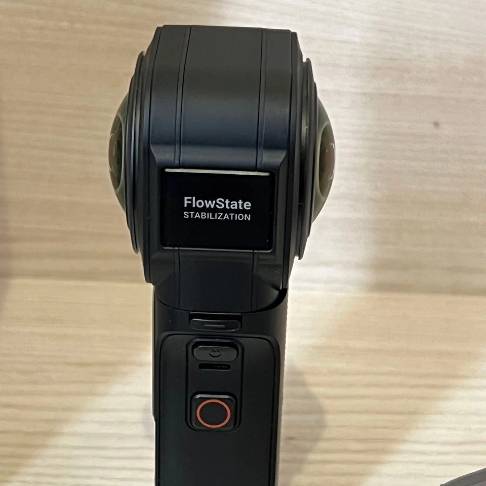 Insta360 ONE RS 1-Inch 360 Edition Cámara 21MP Caja Usado - Imagen 2 de 4