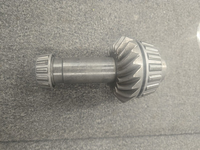 Mercury Mercruiser Upper Drive Gear Outdrive Teeth: 20 Spline: 13.#821822