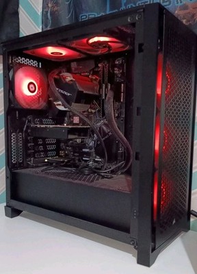 Custom Gaming Desktop Tower PC Details im zweiten Bild