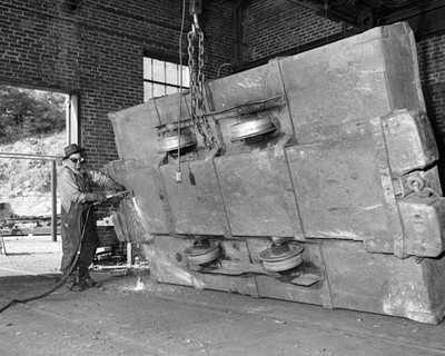 Welding Coal Shuttle Car Pocahontas Corp. Coal Mines 33-34 Bishop VA 8x10 photo