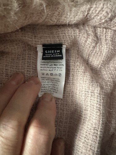 SHEIN PINK HEART BOLERO STYLE CARDIGAN FITS SIZE 14 To 18 BRAND NEW WITH BAG - Picture 3 of 3