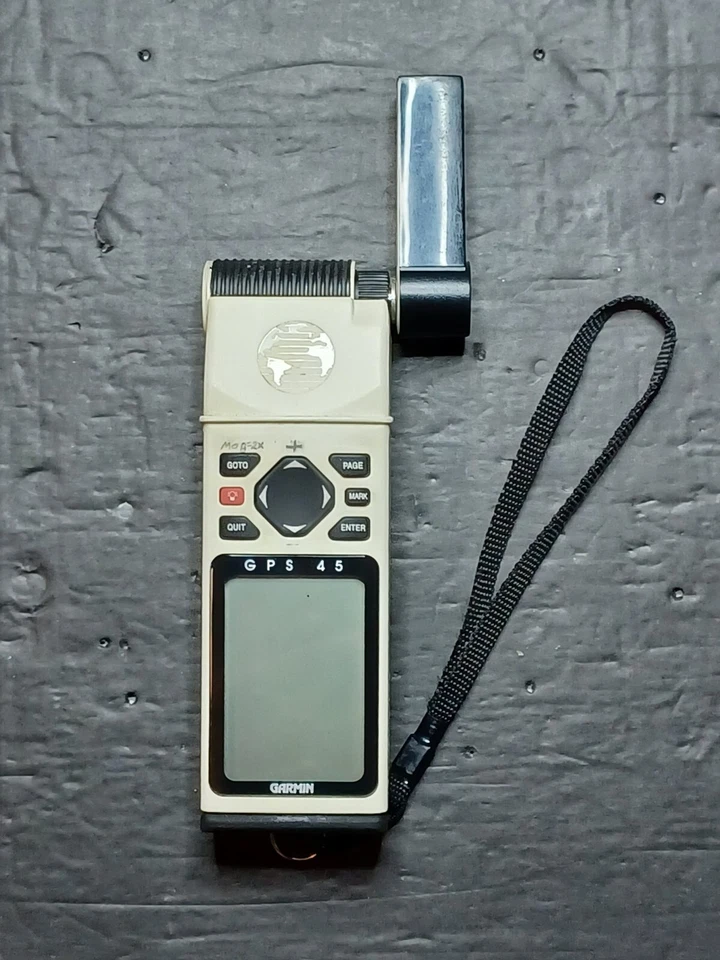 GARMIN MARINE GPS 45 PERSONAL NAVIGATOR - MOBILE HIKING BIKING GEOCACHING - Image 4 of 4