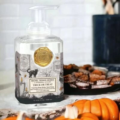 MICHEL DESIGN WORKS Foaming Shea Butter Hand Soap Moisturising Cookies Scented Halloween Themed