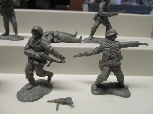 Conte WW II Longest Day Playset 54 mm German Infantry Set 1 Figures Army Men I74 - Picture 3 of 7