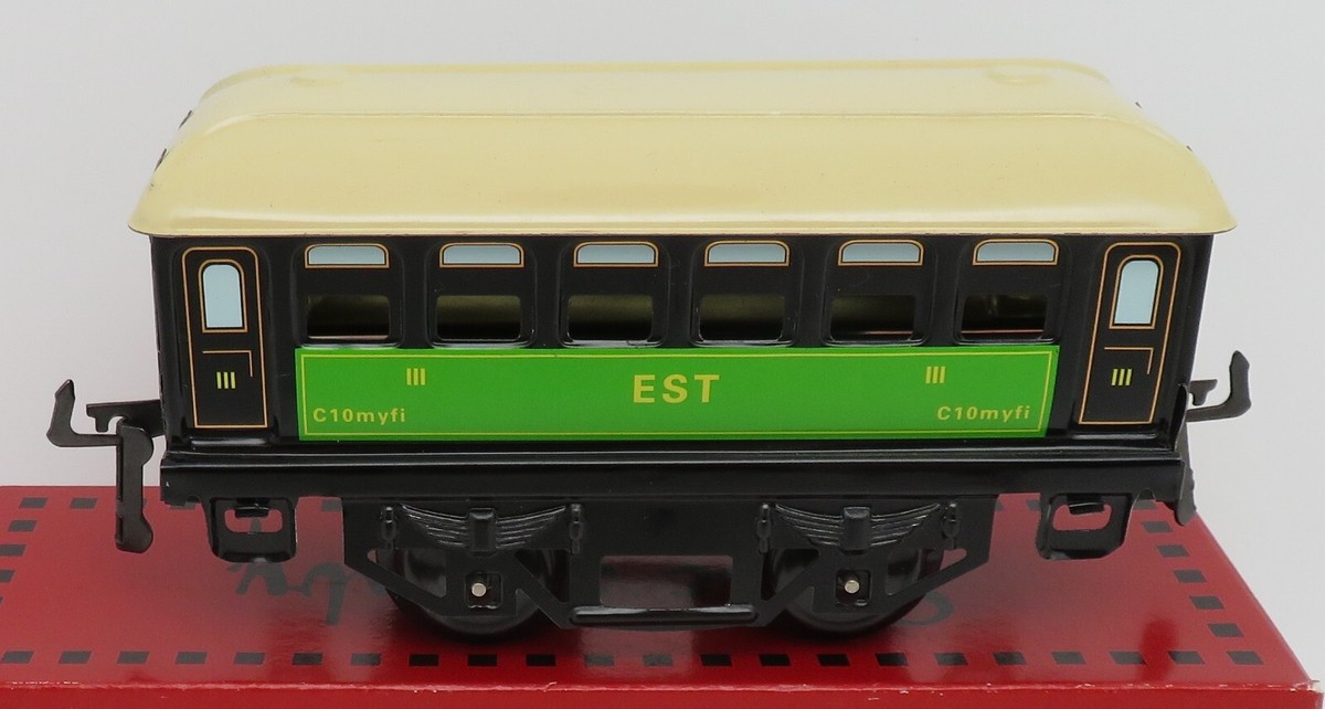 HORNBY HACHETTE TRAIN O VOITURE EST 3eme classe COMME NEUF EN BOITE