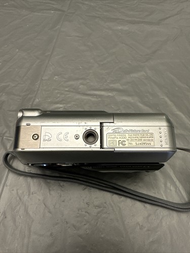 Fujifilm Digital Camera Fine Pix A330 FOR PARTS - Picture 6 of 8