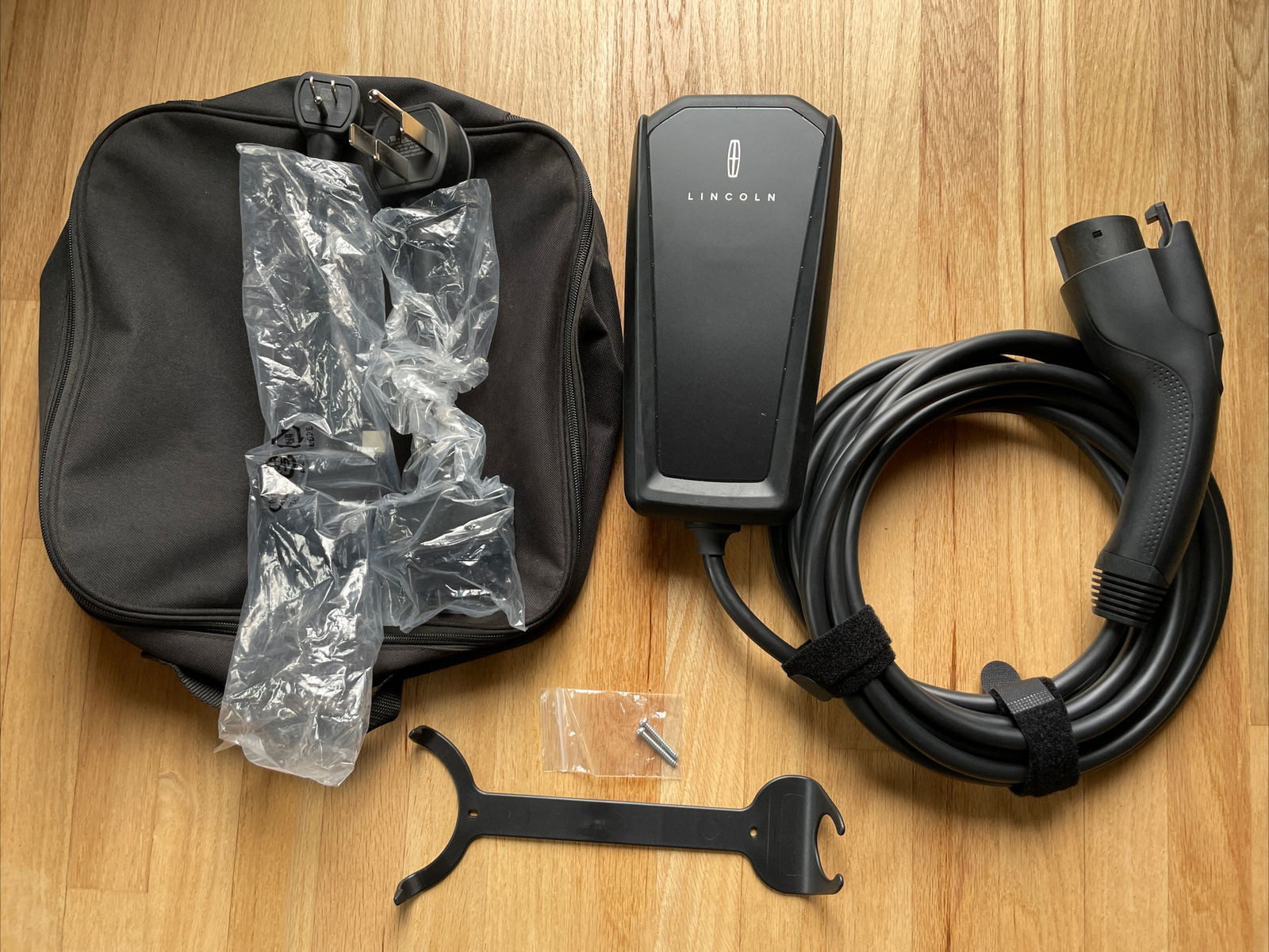 OEM Lincoln Aviator / Corsair PlugIn Hybrid EV Charger Dual 120V 240V