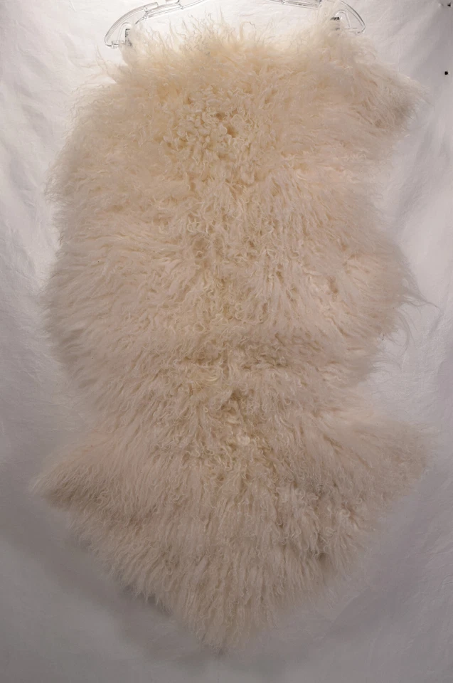 Genuine Lambskin Leather Rug Hide White 35" x 25.5" - Image 2 of 4