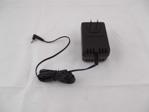 NETGEAR DV-07580S-B25 PWR-075-101 7.5VDC 800mA AC ADAPTER 1-5 - Picture 4 of 4