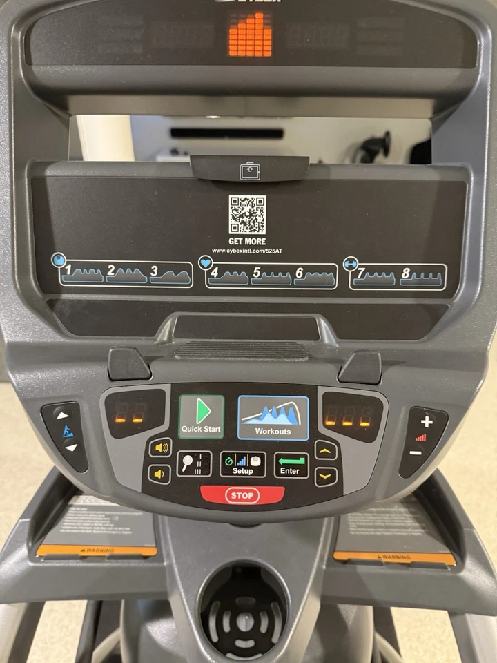 Equipamento fitness Cybex Arc Trainer 525AT alta qualidade - Imagem 4 de 4