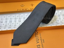 Cravatta Louis Vuitton Diamonds modello LV nero scuro 100% seta