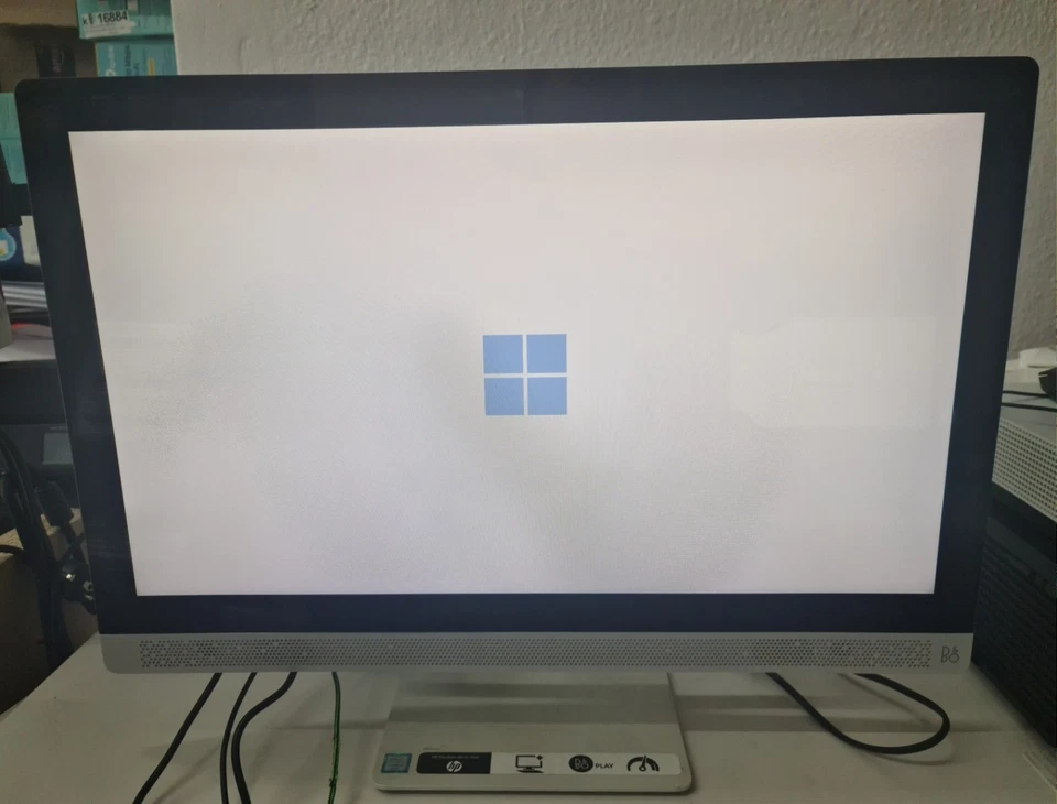 HP Pavilion All-in-One 24-b153ng i5-6400T 4x2.2GHz 8GB Ram 120GB SDD + 931GB Int - Bild 2 von 4