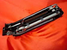 VW Transporter Werkzeugkasten Set Wagenheber + Bordwerkzeug 7H0012113B