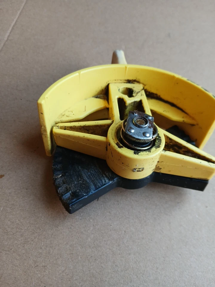 Palanca de cambios Troybilt XP Pony 13AM77KS011 # 731-07885B OEM usada Foto 2 de 4