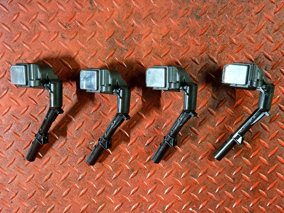 Bobina de encendido 4x 2013-2020 para Mercedes-Benz B250 C300 C350E C350E Infiniti Q50 Foto 2 de 4