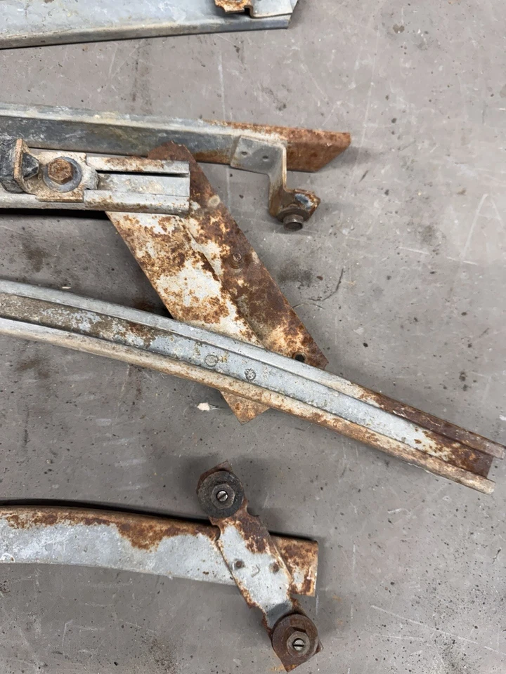 1963 1964 Chevy Impala 2 Door Front Rear Quarter 1/4 Window Tracks Grand Prix SS - Image 2 of 4