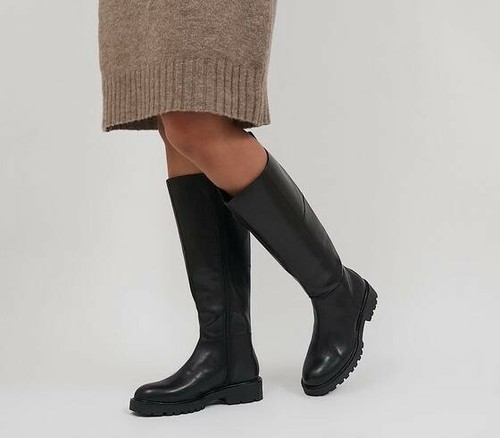 Vagabond Kenova Black Leather Knee High 