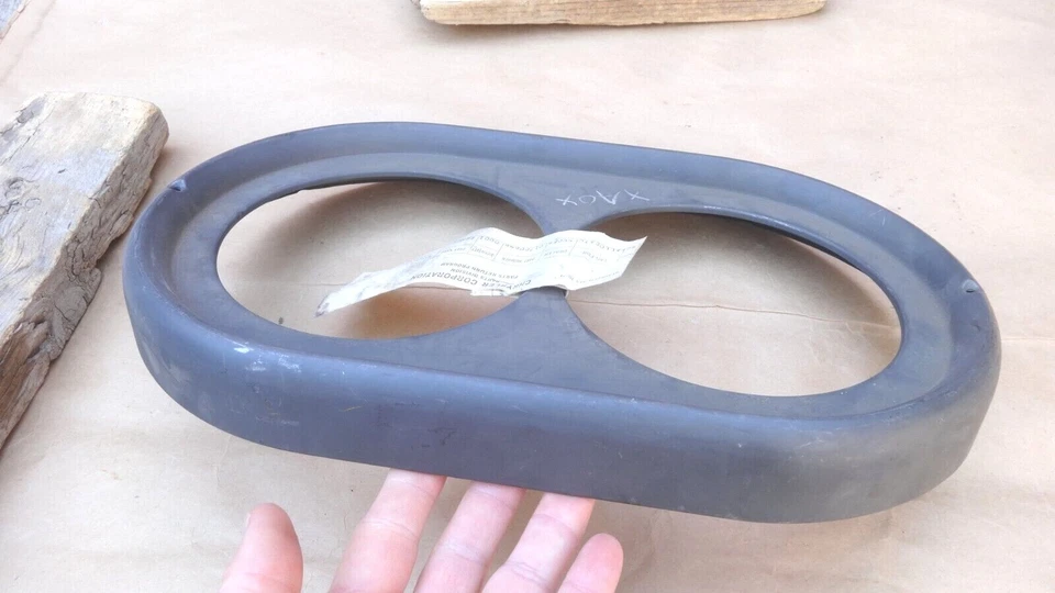 Nuevo de Lote Antiguo 1958 1959 1960 Dodge Truck Anillo de Faro/Bisel/Puerta Original Foto 4 de 4