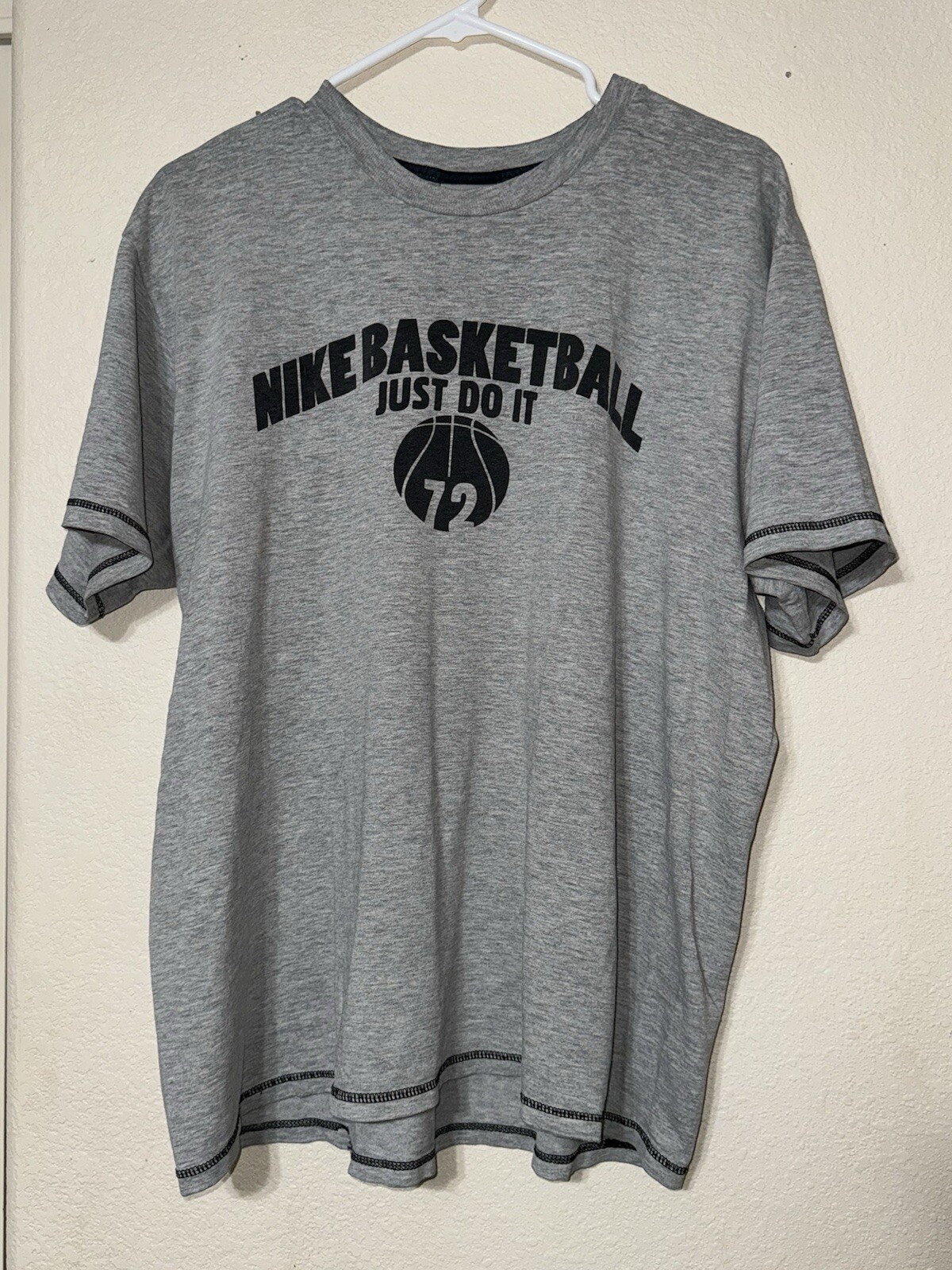 Vintage NIKE  Basketball Just Do It 72   Graphic T-Shirt  Mens Grey XL
