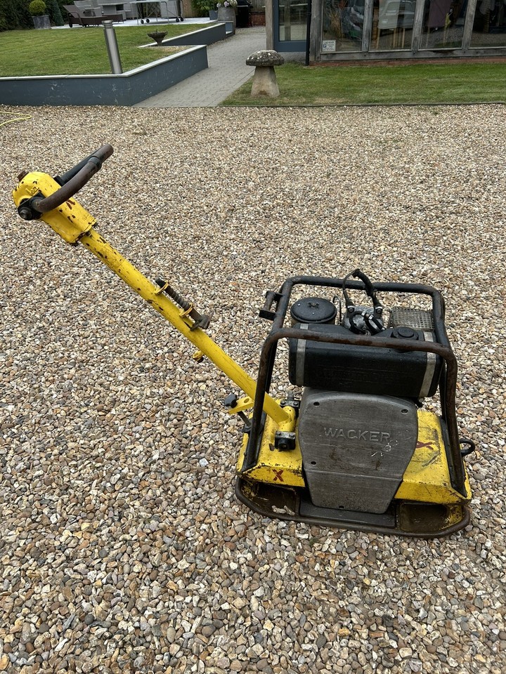 Wacker Neuson Dpu2440f Diesel Forward/reverse Compactor Plate/wacker