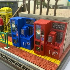 Mini-Getränkemaschine, Modell einer Miniatur-Kaffeemaschine für Cafés, Bars