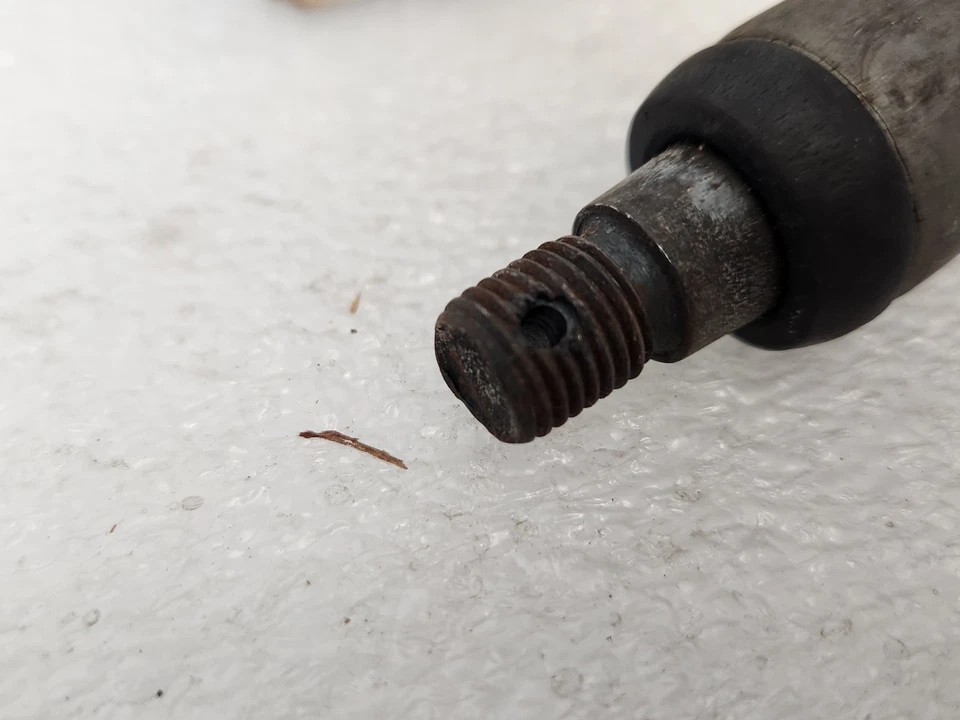 NOS OEM GM 1960-1969 CHEVROLET CORVAIR IDLER ARM BUSHING 6255721 — 第 4/4 张图片