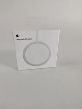 New Apple A2140 MagSafe Wireless Charging Pad