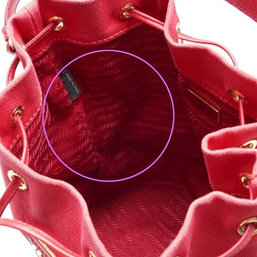 Prada Red rattan canvas bucket bag - Picture 16 of 18