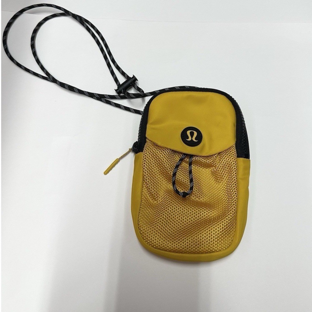 Lulomon Yellow Crossbody Bag Stylish Lightweight Everyday Carry-image