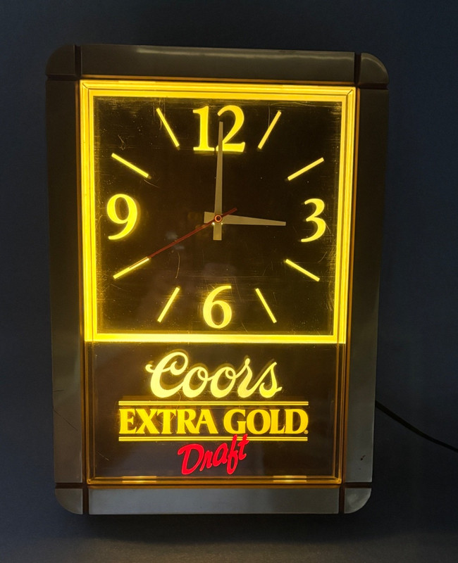BEAUTIFUL '89 Coors EXTRA GOLD Draft Lighted Electric Beer Clock Golden Colorado