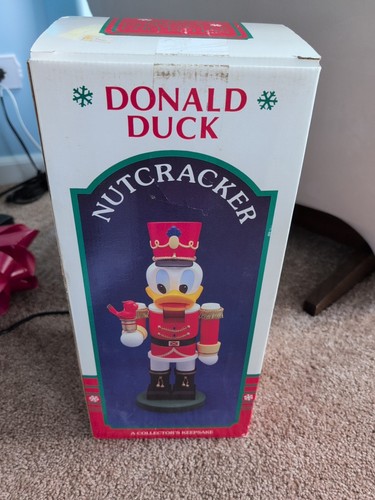 Disney Donald Duck Nutcracker 14" Soldier By Kurt Adler 1993/1994 - Picture 3 of 8