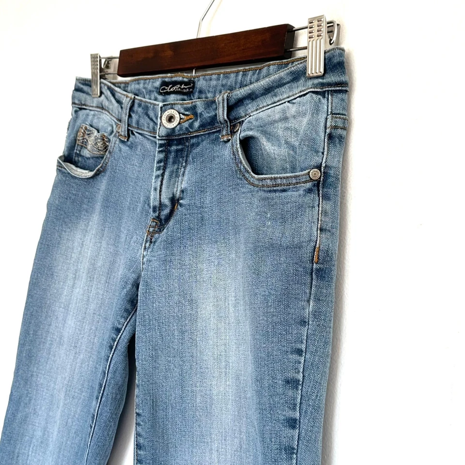 Pantalones de mezclilla Clash para mujer talla 7 juniors lavado claro corte bota embellecido bolsillos cremallera Foto 4 de 4