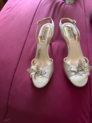badgley mischka shoes 7.5. Never been worn.