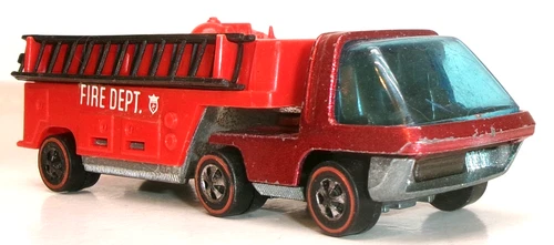 1970 HOT WHEELS REDLINES SPECTRAFLAME RED THE HEAVYWEIGHTS FIRETRUCK HONG KONG