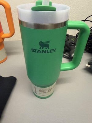 Stanley FlowState Quencher H2.0 30 oz Green/White Tumbler Handle Lid Straw