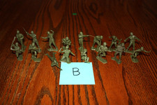 Marx Army Battleground 16-Piece Lot of Vintage American Soldiers Tank B - MPC