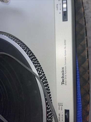 Technics SL-D202 Turntable Record Player For PARTS OR REPAIR (As Is )