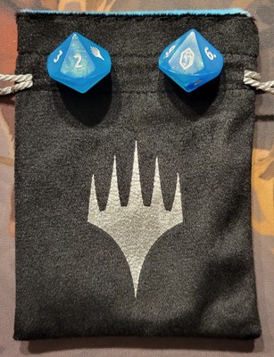 MTG Final Fantasy Prerelease Felt Dice Bag + 2x Promo Blue Crystal