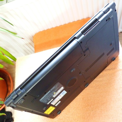 Medion P8610 XXL Kino 18 Zoll l BLURAY I SSD Windows 11 l 8GB RAM HDMI GeForce - Bild 13 von 15