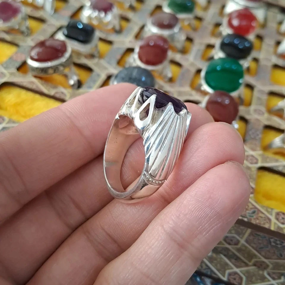 Anillo de plata esterlina piedra amatista púrpura natural de primera calidad con forma ovalada Foto 3 de 4