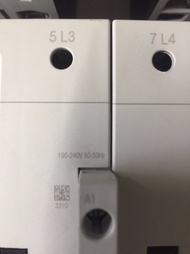 Moeller DIL MP125 / DILM150-XHI31 Contactor - Picture 4 of 5