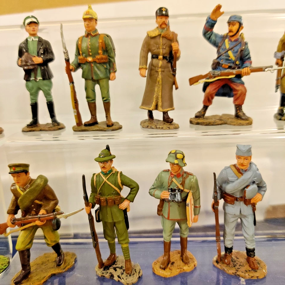 24 SOLDATINI DI PIOMBO DELLA I^ GUERRA MONDIALE TUTTI DVERSI  HACHETTE OTTIMI - Immagine 2 di 4