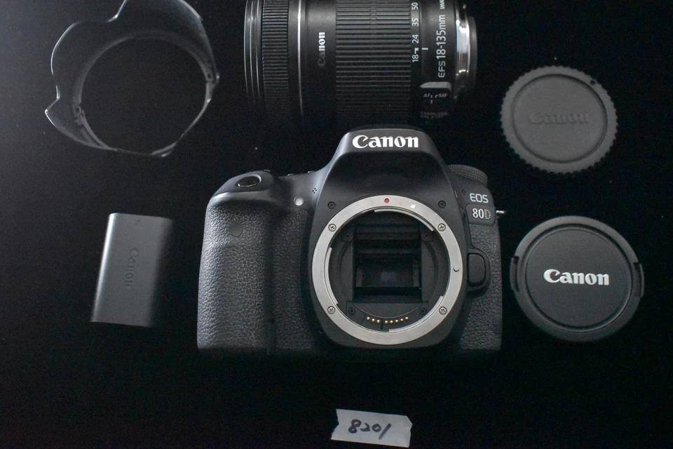 [US Duty Paid] Canon EOS 80D Digital Camera + EF-S 18-135mm IS USM Lens 8201 - Image 3 of 4
