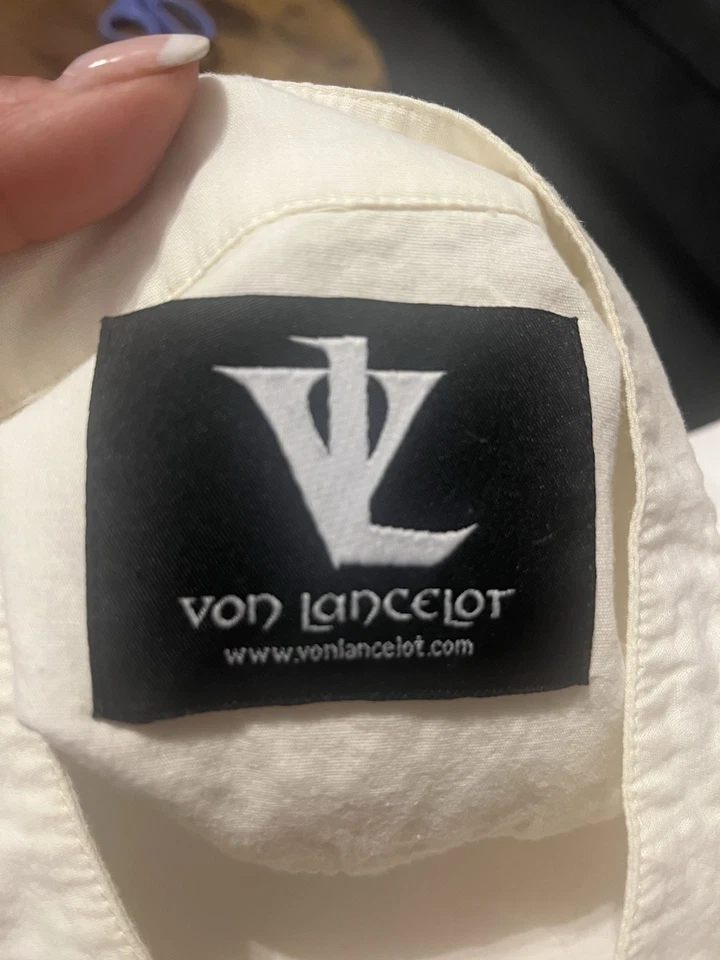 Von Lancelot Camisa/Blusa Esencial Capas para Disfraz de Pirata Foto 4 de 4