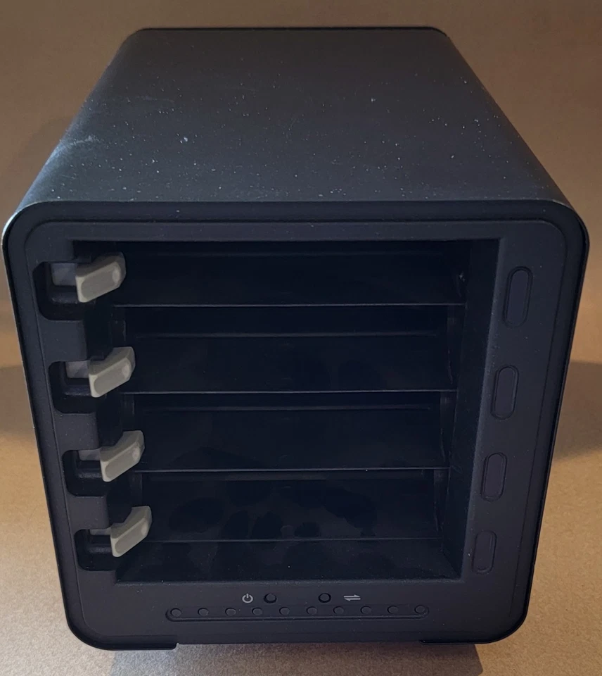 Drobo DRO4D-D DAS Storage Array 4-Drive HDD Enclosure USB 2.0 NO HDD's Incl'd - Image 2 of 4