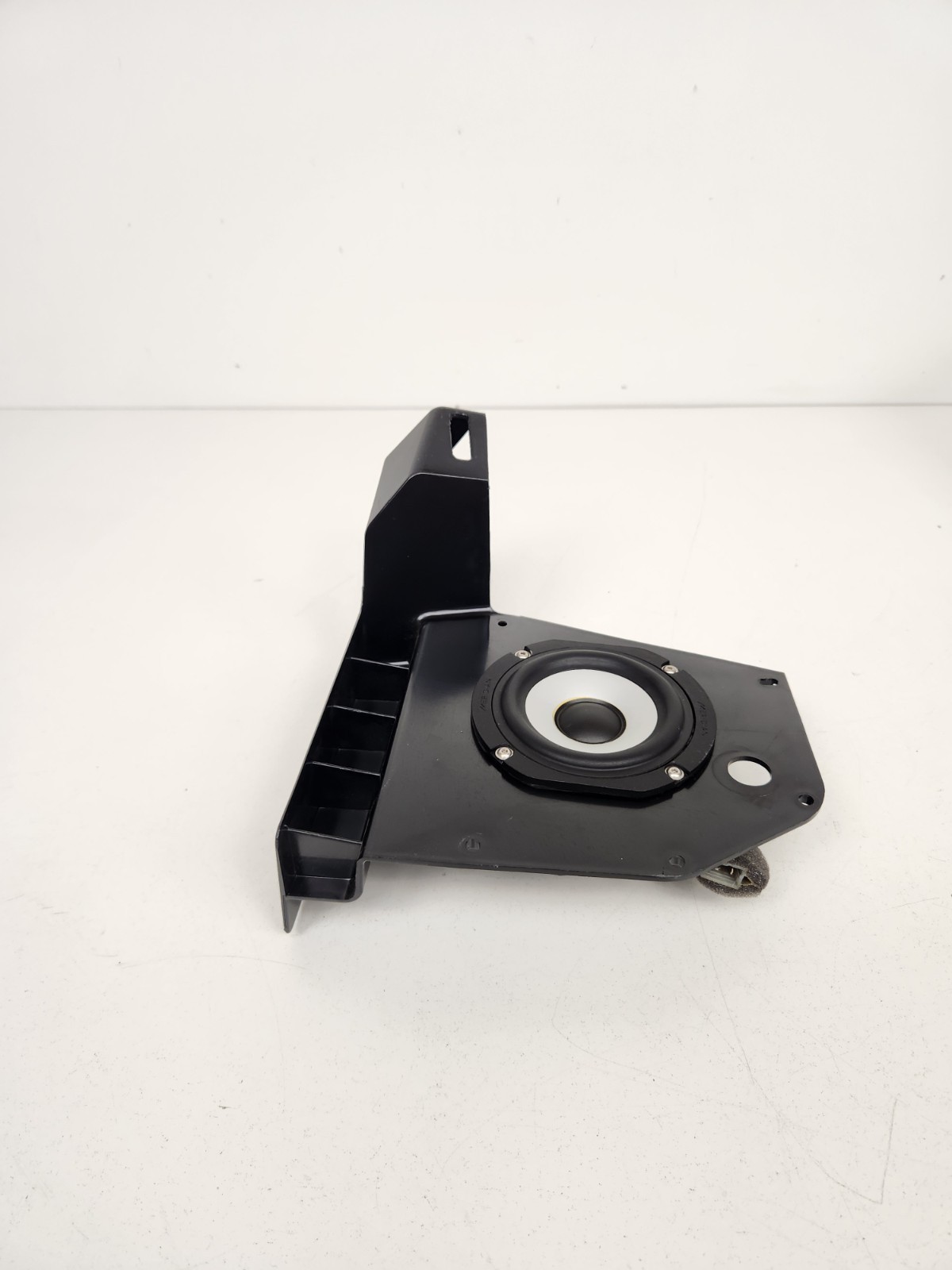 McLaren MP4-12C 2012-2014 Rear Left Speaker P/N 11M0705CP